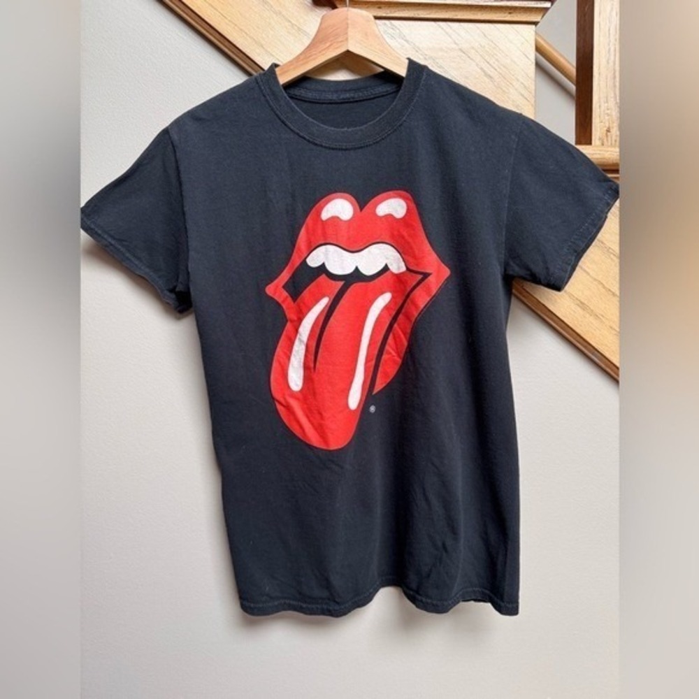 Rolling Stones Black T Shirt Womens Small Graphic Tongue Logo Rock‎ Band Tee